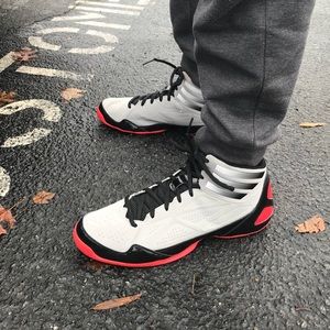 Size 14 adidas basketball shoes